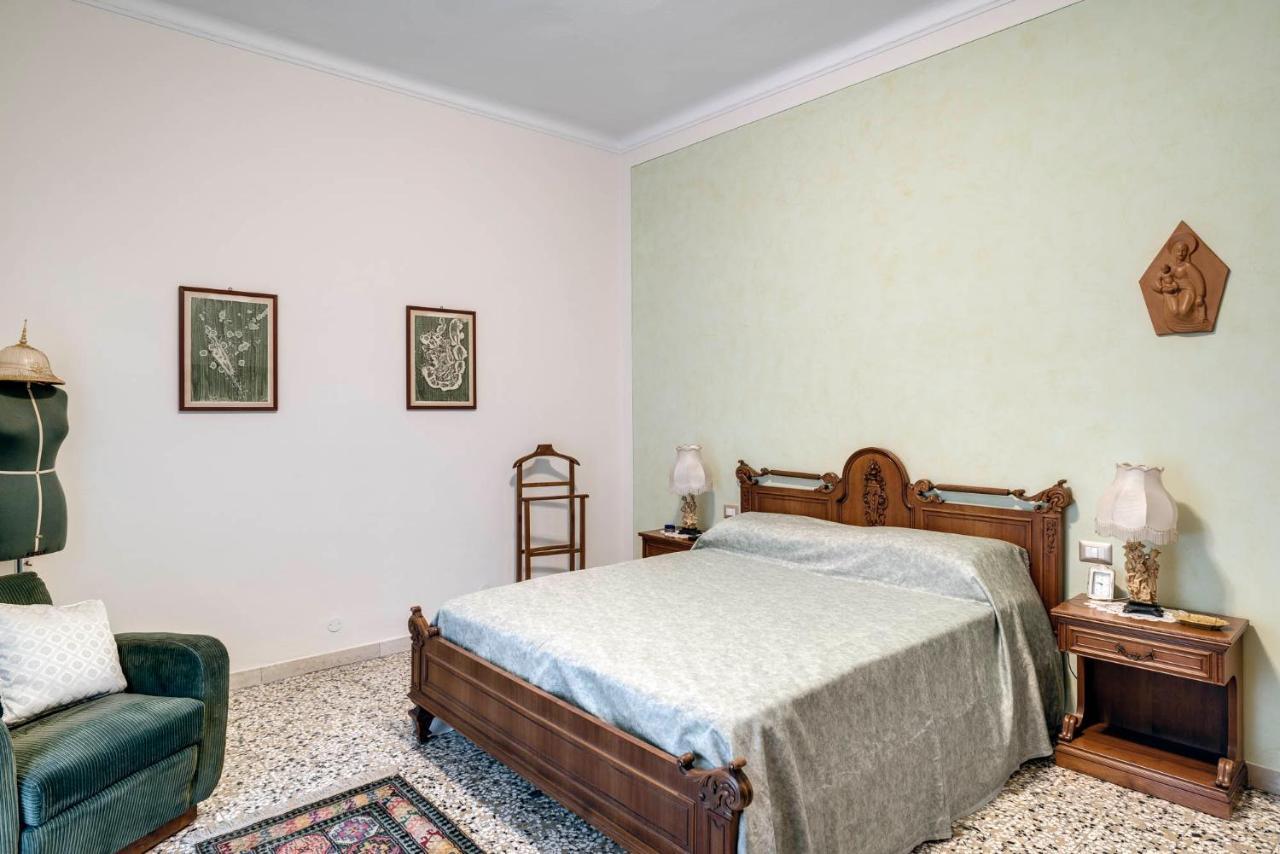 Sentirsi A Casa, Lontano Da Casa-feel At Away From Caronno Pertusella